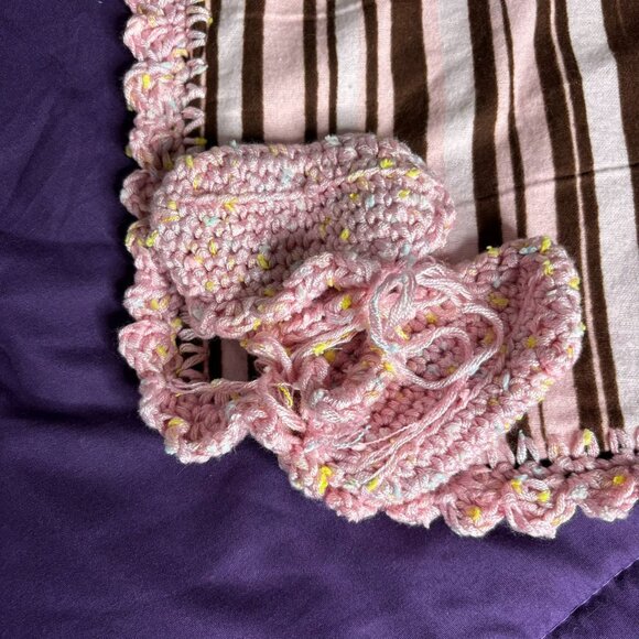 Handmade Baby Receiving Blanket Booties Set Striped Brown Pink Crochet Border - Picture 4 of 6